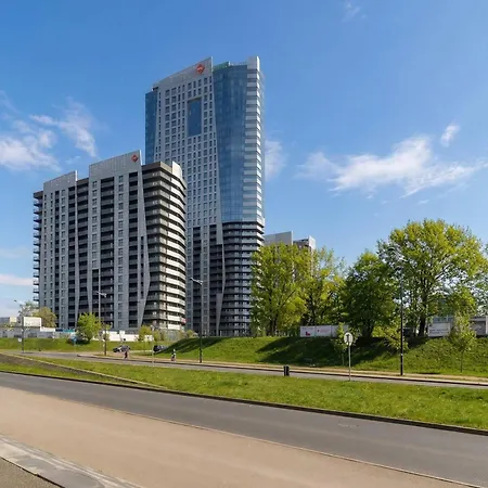 Przytulne W Katowicach Z Balkonem Blisko Spodka By Renters *